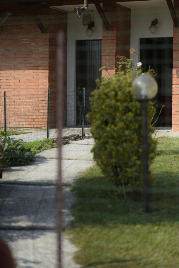 B&B Villa Lodigiana Brugherio Exteriör bild